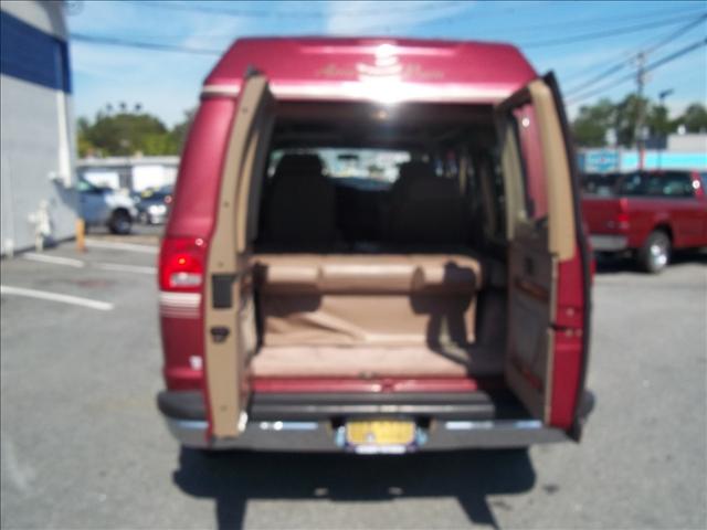 Dodge Ram Van 2001 photo 5