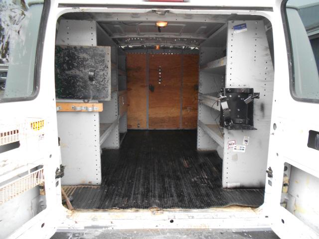 Dodge Ram Van 2001 photo 3