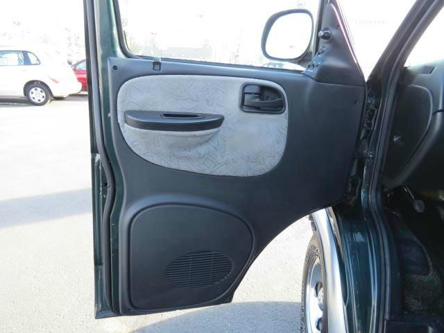 Dodge Ram Van 2002 photo 13