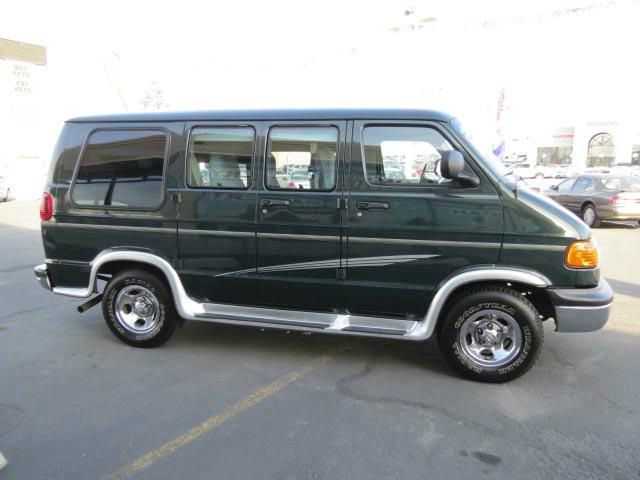 Dodge Ram Van 2002 photo 15