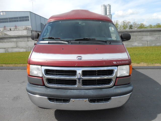 Dodge Ram Van 2002 photo 18