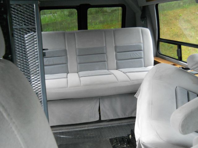 Dodge Ram Van 2003 photo 6