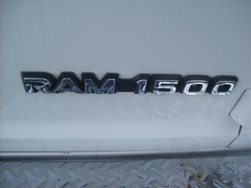 Dodge Ram Wagon 1997 photo 4