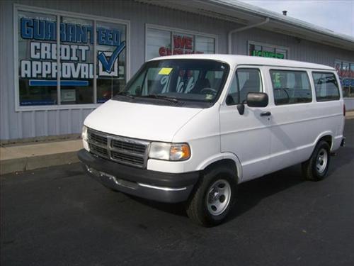 Dodge Ram Wagon 1997 photo 5