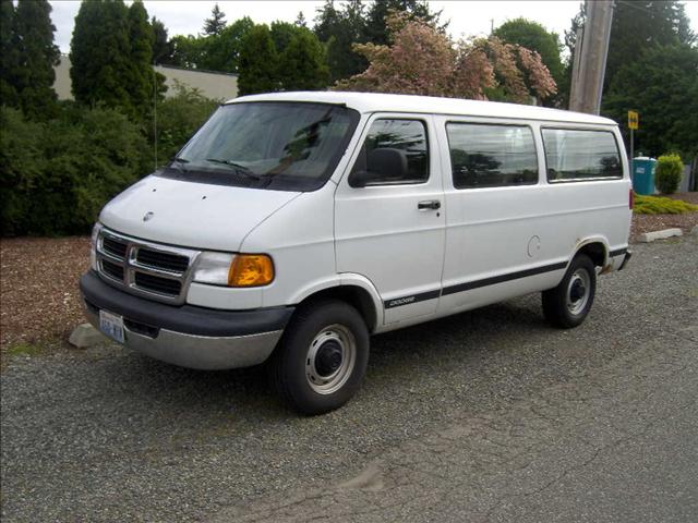 Dodge Ram Wagon Base Passenger Van