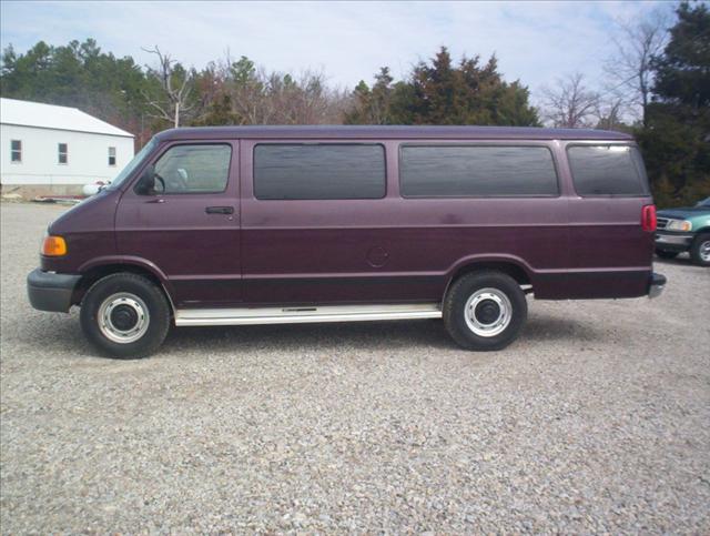 Dodge Ram Wagon Base Passenger Van