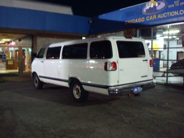 Dodge Ram Wagon Base Passenger Van