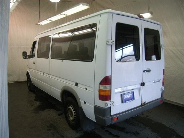 Dodge Sprinter 2500 2003 photo 1