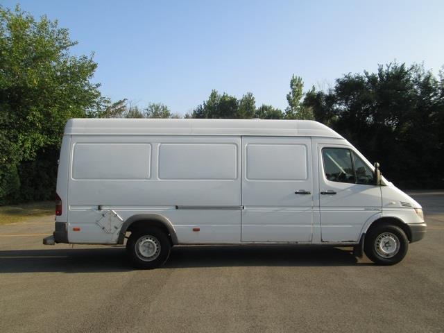 Dodge Sprinter 2500 2003 photo 1