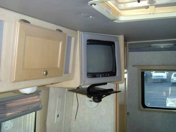 Dodge Sprinter 2500 2003 photo 3