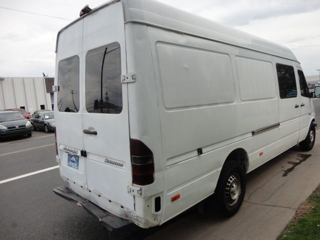 Dodge Sprinter 2500 2003 photo 1