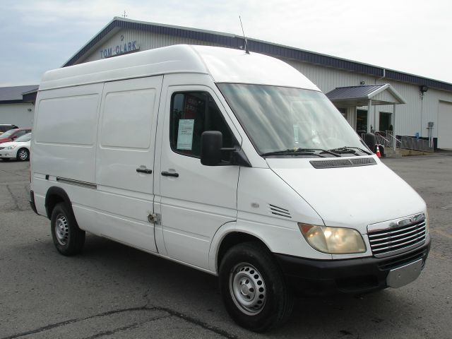 Dodge Sprinter 2500 Ml320 AWD SUV Passenger Van