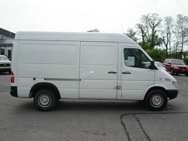 Dodge Sprinter 2500 2004 photo 11