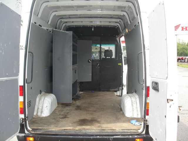 Dodge Sprinter 2500 2004 photo 3