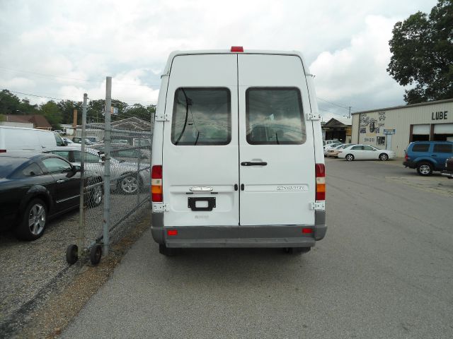 Dodge Sprinter 2500 2004 photo 4