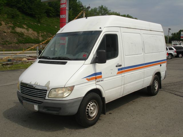 Dodge Sprinter 2500 2004 photo 29