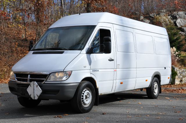 Dodge Sprinter 2500 2004 photo 4