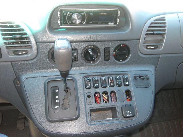 Dodge Sprinter 2500 2005 photo 19