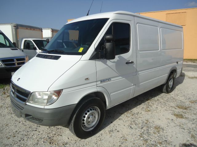 Dodge Sprinter 2500 2006 photo 2