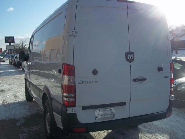 Dodge Sprinter 2500 2008 photo 3