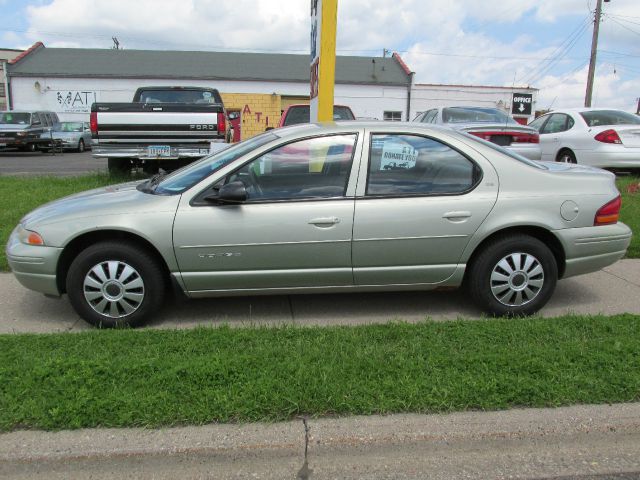 Dodge Stratus 2000 photo 1