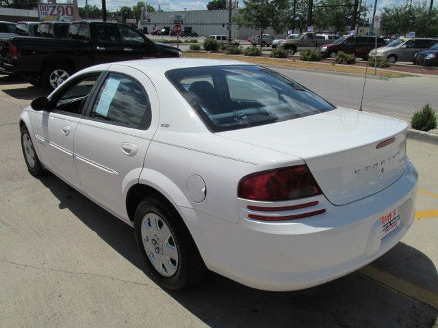 Dodge Stratus 2001 photo 2