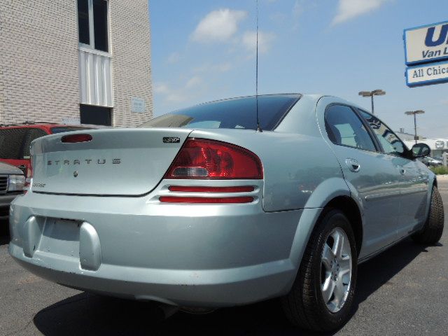 Dodge Stratus 2002 photo 16