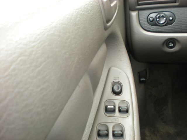 Dodge Stratus 2002 photo 2