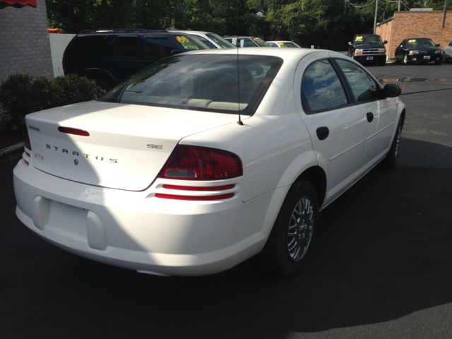 Dodge Stratus 2003 photo 4