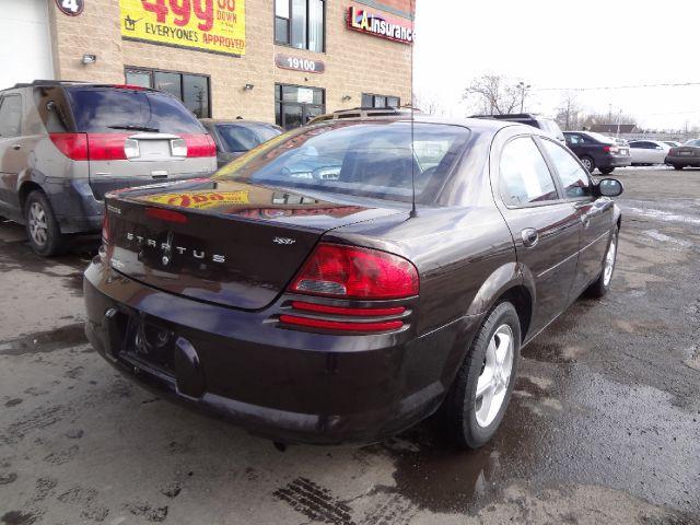 Dodge Stratus 2004 photo 2