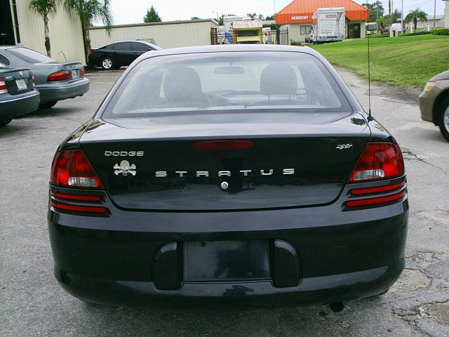 Dodge Stratus 2004 photo 1