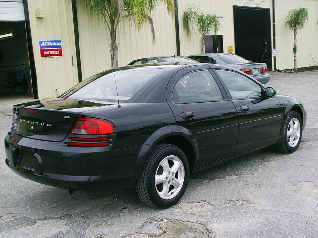 Dodge Stratus 2004 photo 2