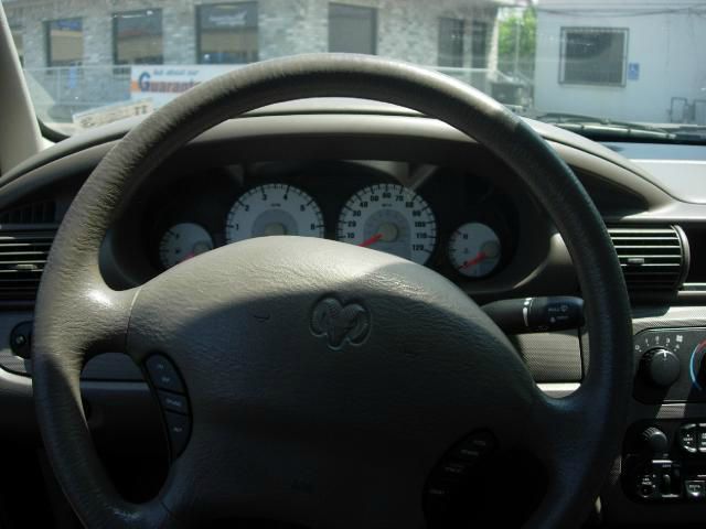 Dodge Stratus 2004 photo 1