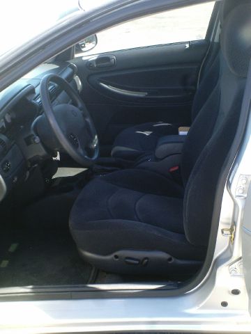 Dodge Stratus 2004 photo 2