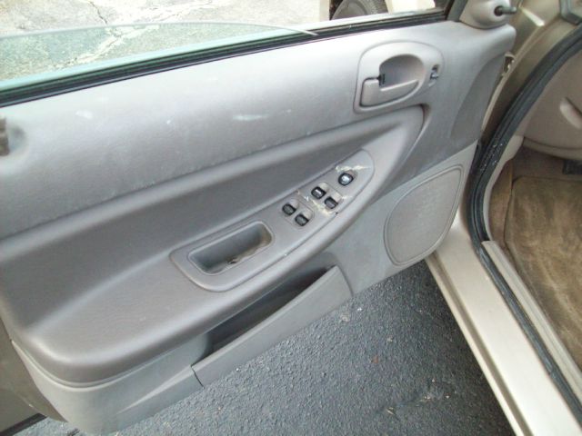 Dodge Stratus 2004 photo 10