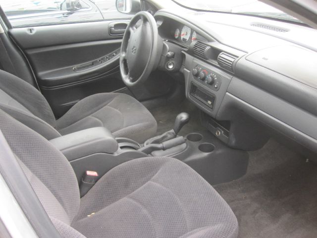 Dodge Stratus 2004 photo 2