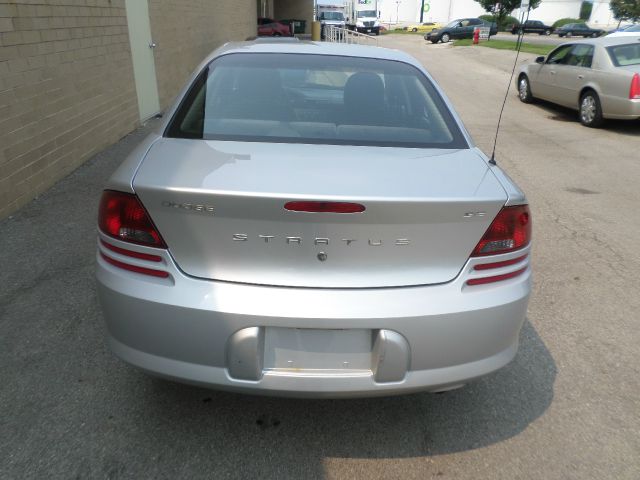 Dodge Stratus 2004 photo 1