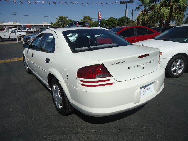 Dodge Stratus 2004 photo 1