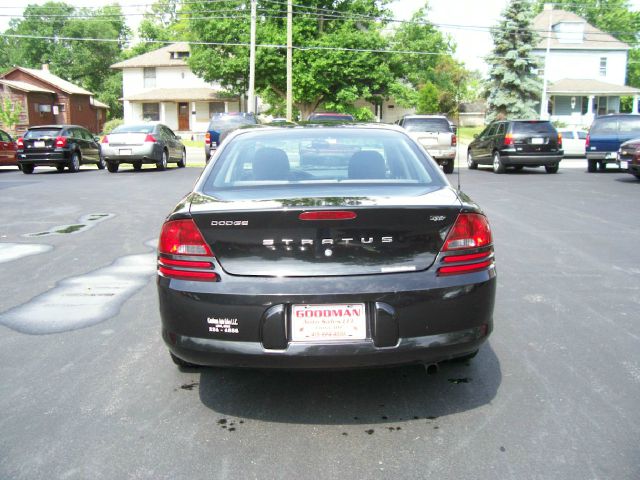 Dodge Stratus 2005 photo 16