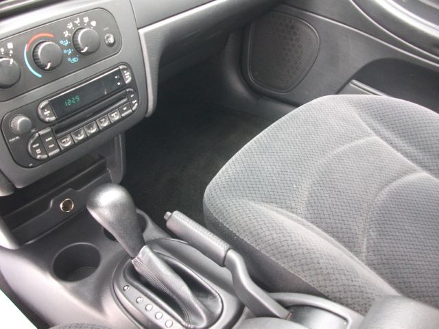 Dodge Stratus 2005 photo 10