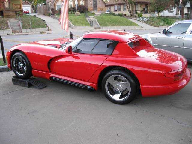 Dodge Viper 1995 photo 1