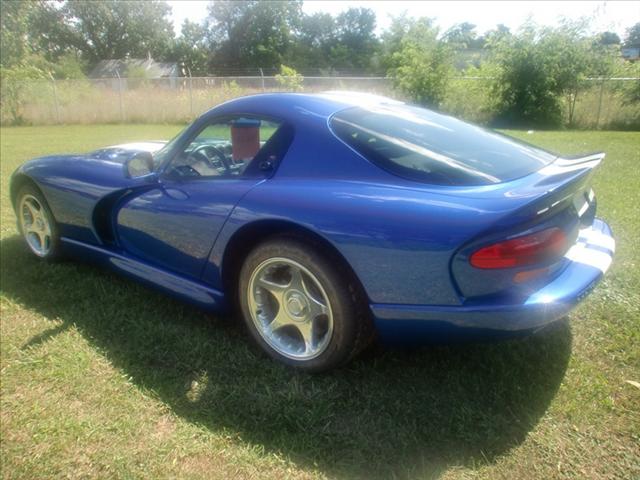 Dodge Viper 1996 photo 2