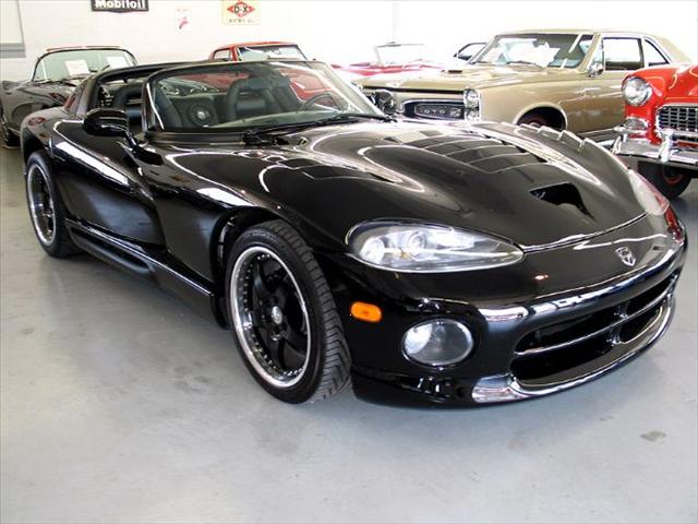 Dodge Viper 1996 photo 1