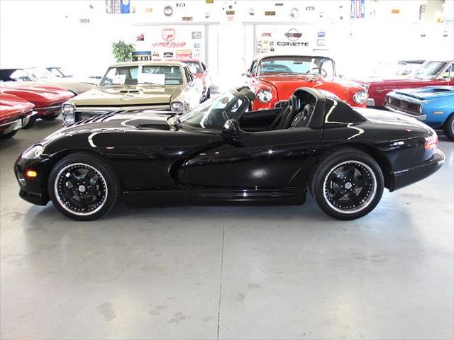 Dodge Viper 1996 photo 2