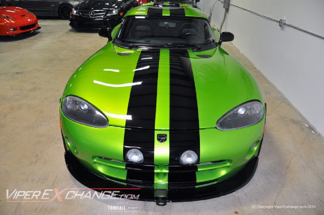 Dodge Viper 1997 photo 1