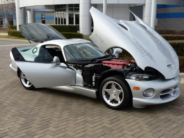 Dodge Viper 1998 photo 3