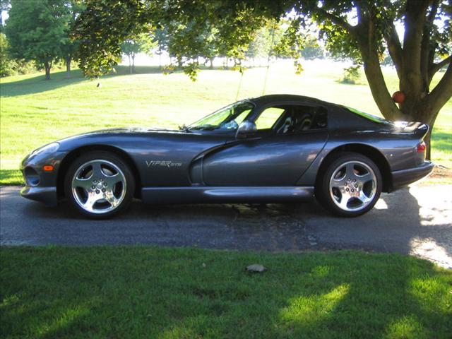 Dodge Viper 2000 photo 1