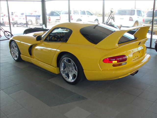 Dodge Viper 2001 photo 1