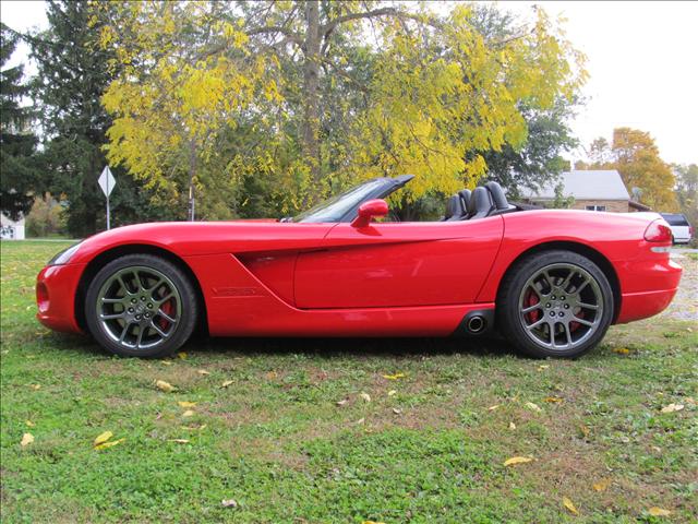 Dodge Viper 2003 photo 1