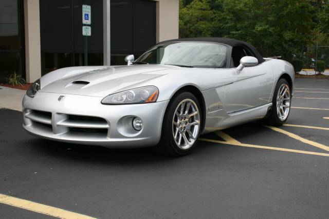 Dodge Viper 2003 photo 1